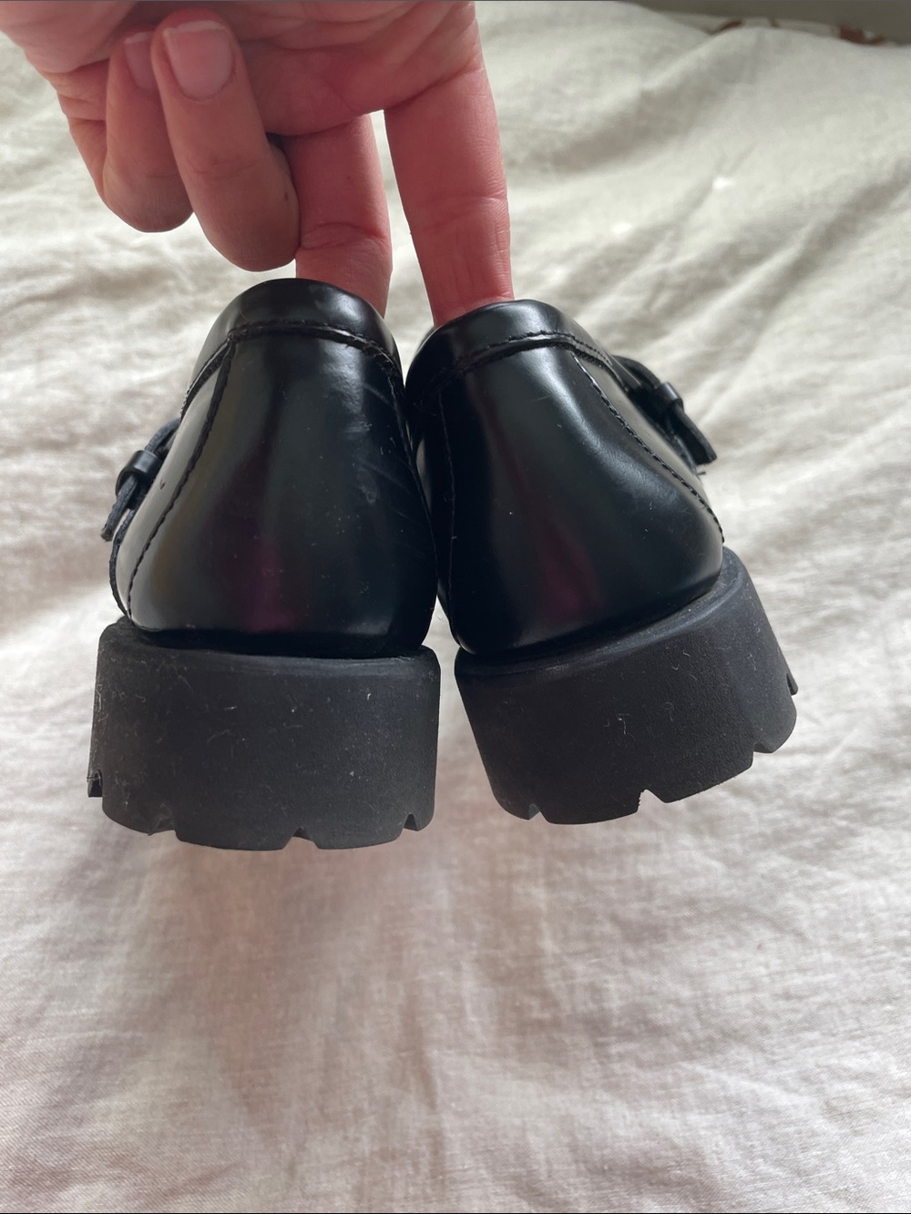 G.H. Bass Co Fisherman Mary Jane Weejuns women’s black leather size 8 loafers - Picture 4 of 4